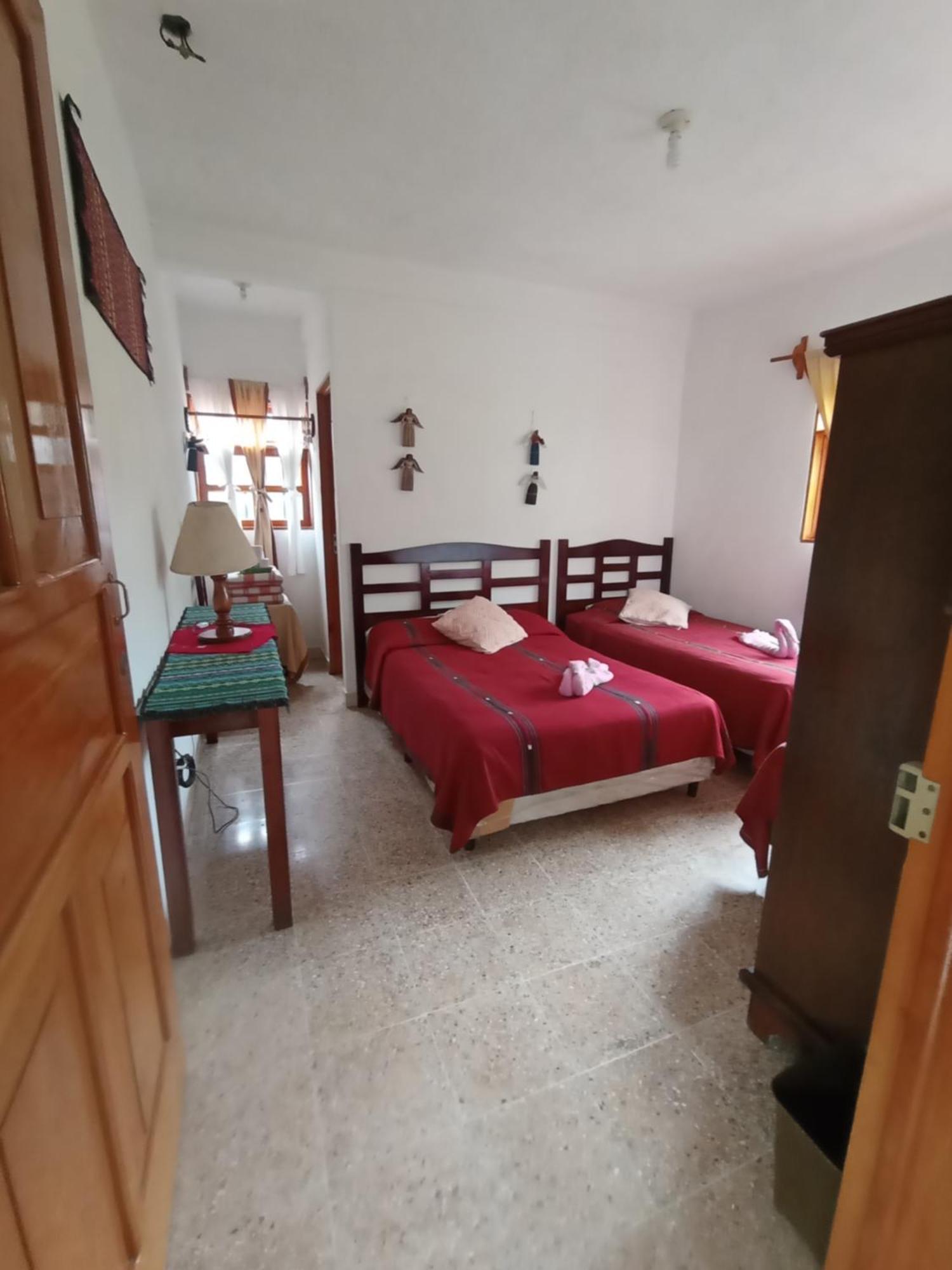 Hostal Mario'S Rooms Panajachel Dış mekan fotoğraf